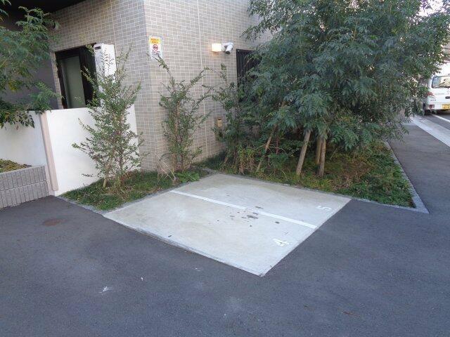 庭　バイク置き場