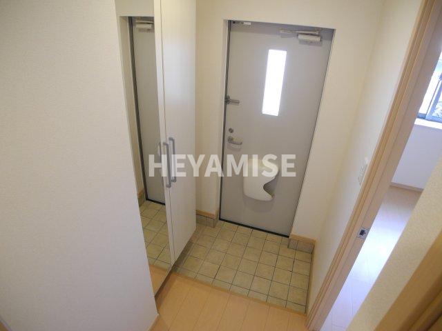 玄関　※反転タイプのお部屋です※現況を優先します※