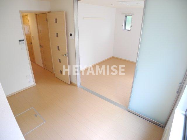居室・リビング　※反転タイプのお部屋です※現況を優先します※