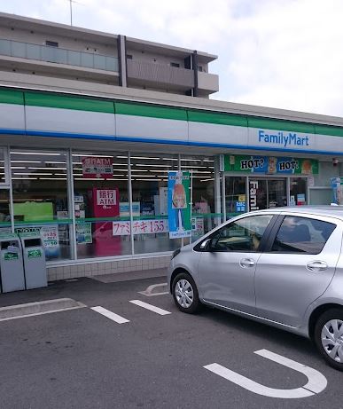 コンビニ　ファミリーマート藤沢円行店（コンビニ）まで393m