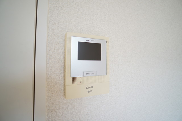 セキュリティ　訪問者が一目で分かる、安心のＴＶモニタ付インターホンです！