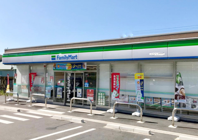 コンビニ　ファミリーマート恵那大崎店（コンビニ）まで1382m