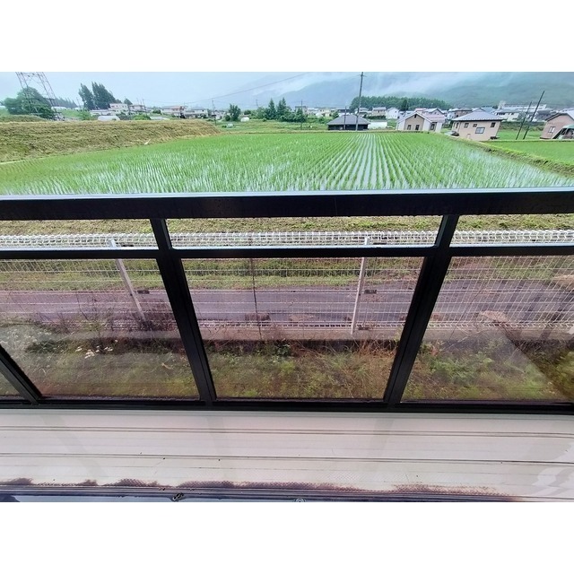 バルコニー　※同型別部屋の写真です。色味等異なる可能性が有ります。