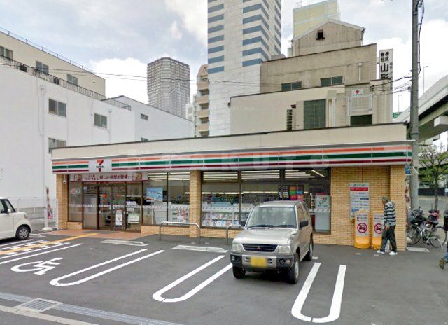 コンビニ　セブンイレブン 大阪立売堀5丁目店（コンビニ）まで216m