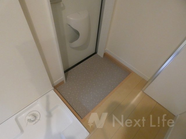 玄関　ウエストテラス