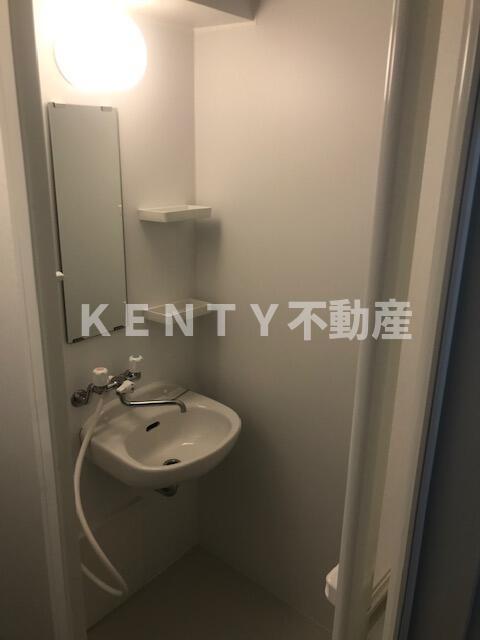 バス・シャワールーム　シャワーを浴びることができます