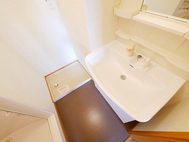 洗面設備　使いやすい洗面所です