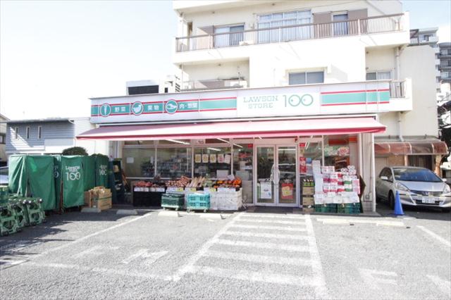 コンビニ　ローソンストア１００（コンビニ）まで100m