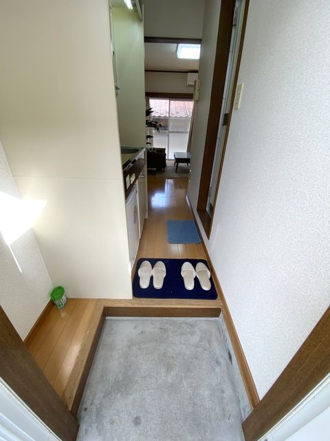 玄関　★玄関横にスペースがあります★