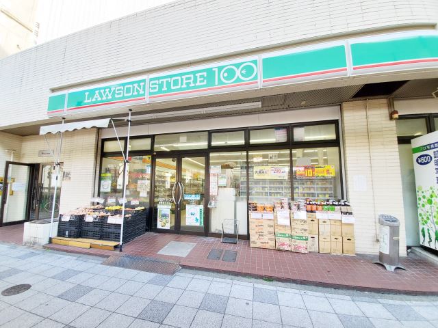 コンビニ　ローソン１００（コンビニ）まで190m