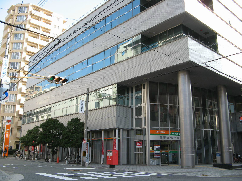 郵便局　天王寺郵便局（郵便局）まで197m