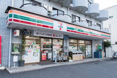 コンビニ　セブンイレブン 吉祥寺中町店（コンビニ）まで587m