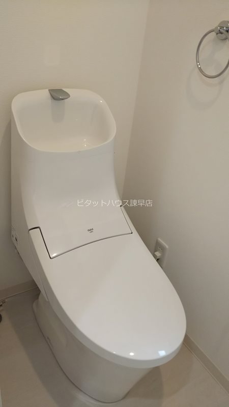 トイレ　※入居中につきイメージ