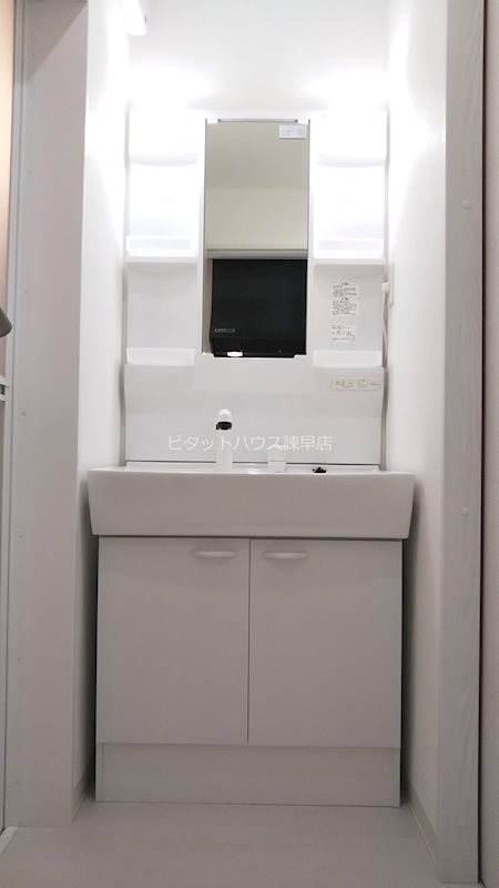 洗面設備　※入居中につきイメージ