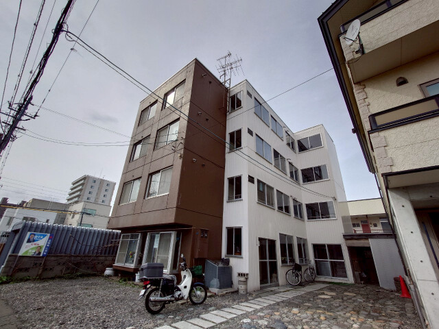 建物外観　札幌市北区北３７条西「コーポ西村」