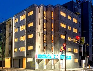 建物外観　夏も快適なエアコン付きマンションです♪