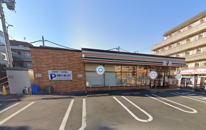 コンビニ　セブンイレブン浦安北栄1丁目店（コンビニ）まで135m