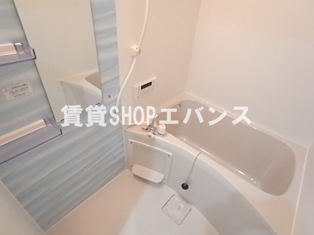 バス・シャワールーム　きれいなお風呂です