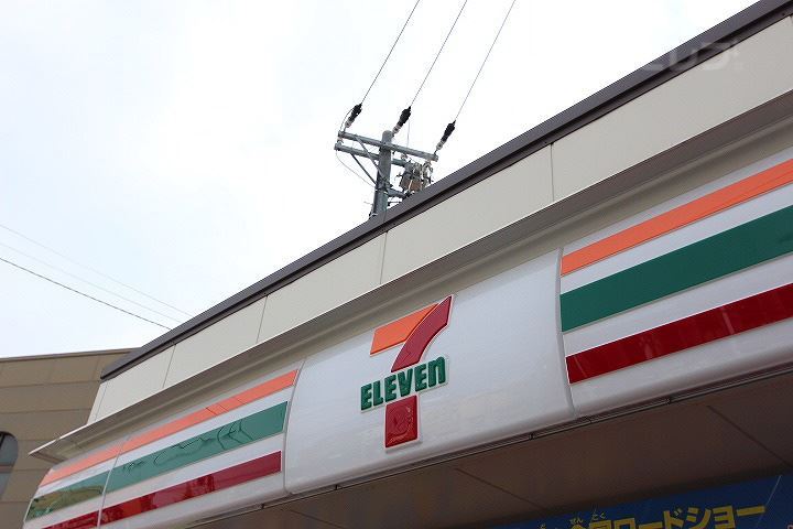 コンビニ　セブンイレブン 名古屋浅間町店（コンビニ）まで100m