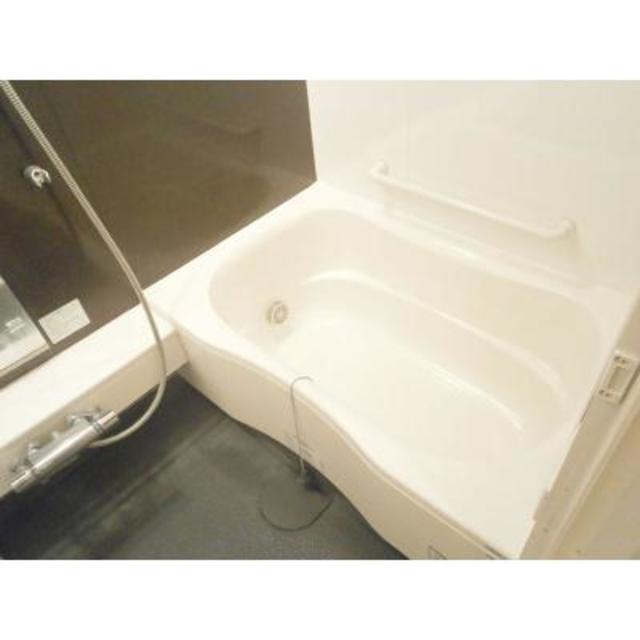バス・シャワールーム　※写真は同タイプ住戸です。