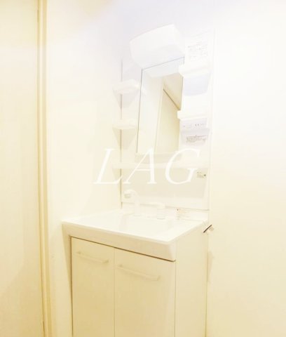 洗面設備　独立洗面台です。
