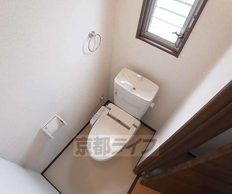 トイレ　清潔感のあるおトイレです。