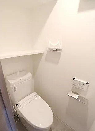 トイレ　※同タイプ参考写真