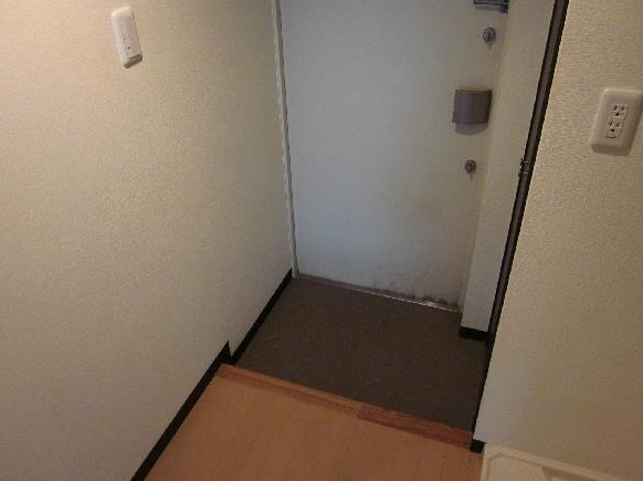 玄関　玄関部分