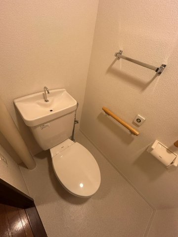 URサンラフレ鳴尾北 11号棟のトイレ写真