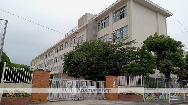 小学校　福岡市立小学校弥永西小学校（小学校）まで428m
