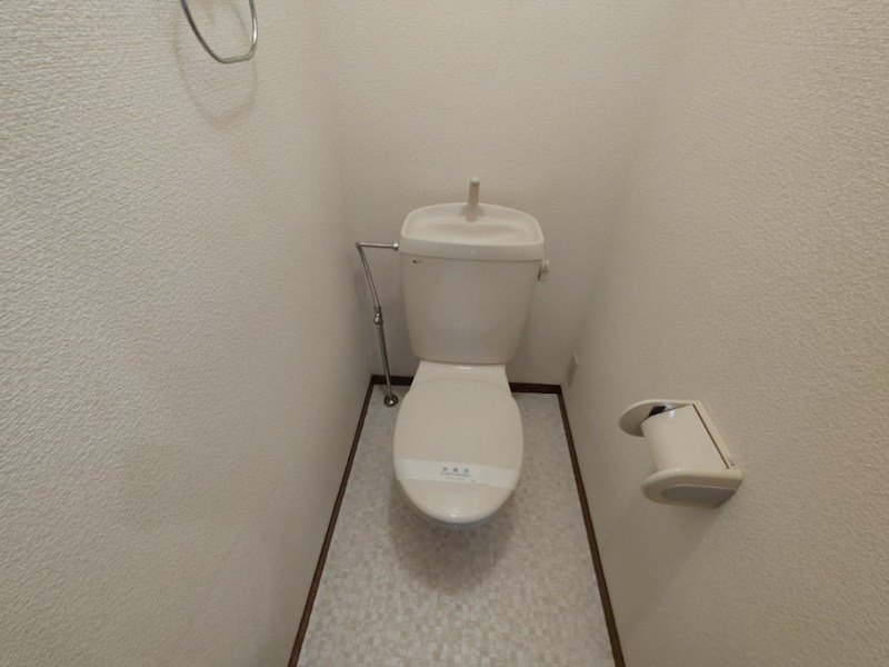 トイレ　別部屋参照