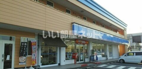 コンビニ　ローソン 勝央インター店（コンビニ）まで2033m