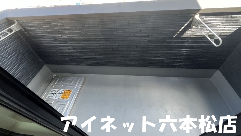 バルコニー　洗濯物はこちらへどうぞ。
