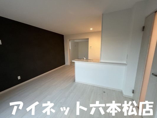 居室・リビング　広々としていいですね。