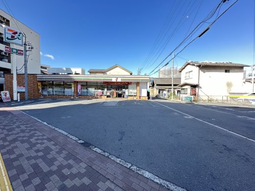 コンビニ　セブンイレブン吹田元町店（コンビニ）まで450m