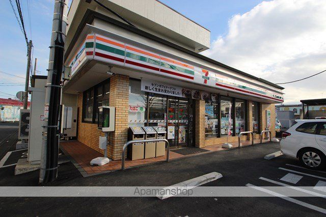コンビニ　セブンイレブン（コンビニ）まで247m