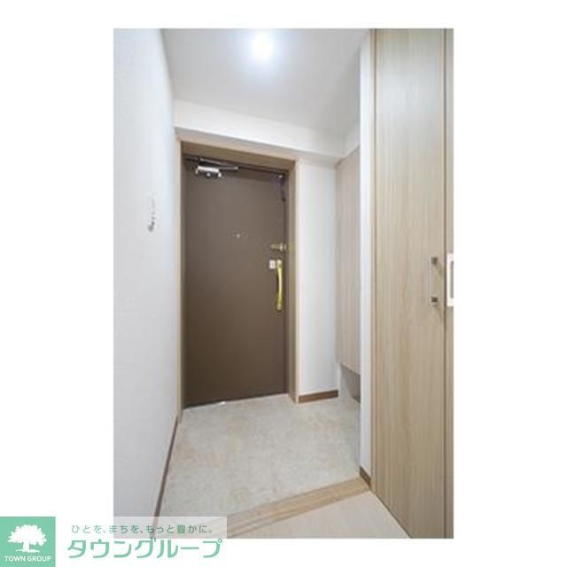 玄関　※写真は同タイプ住戸です。