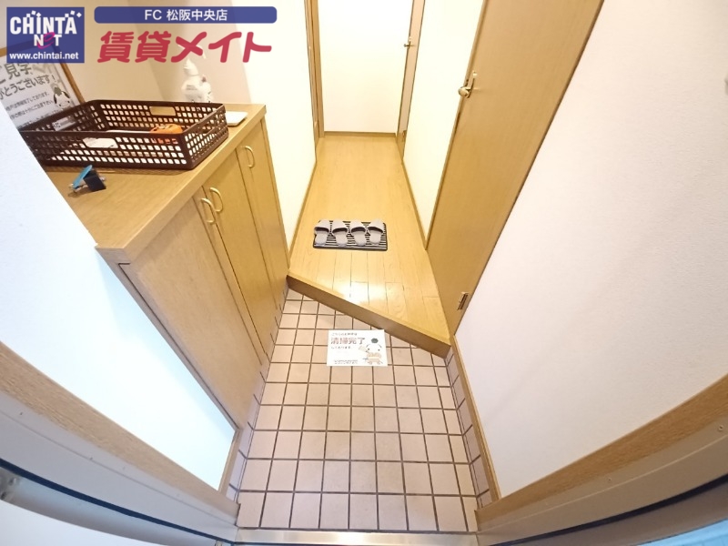 玄関　同型参考写真