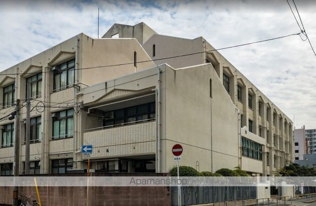 小学校　中津小学校（小学校）まで4641m