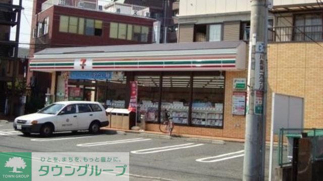 コンビニ　セブンイレブン富士見市鶴馬1丁目店（コンビニ）まで559m