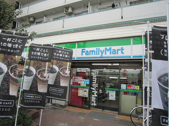 コンビニ　ファミリーマート（コンビニ）まで60m