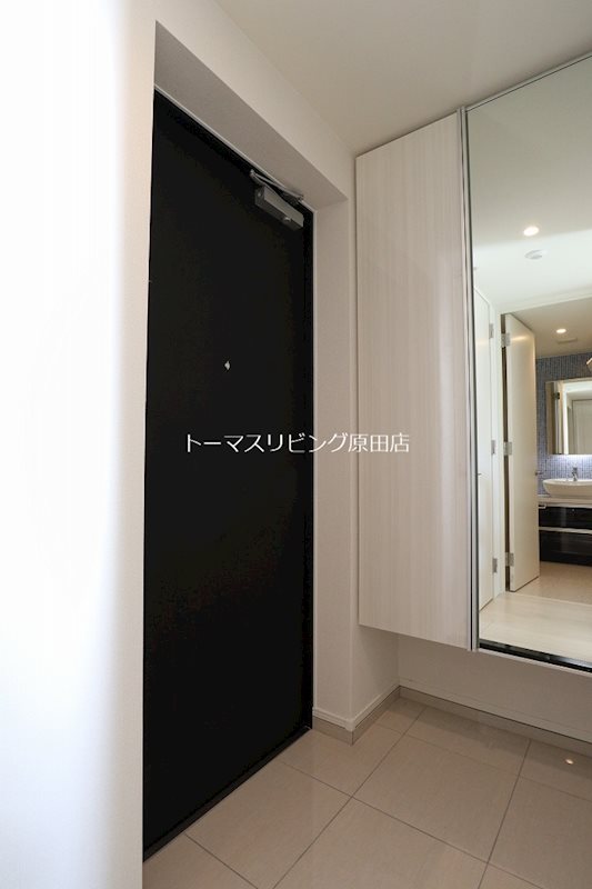 玄関　605号室写真