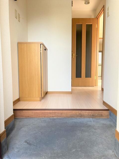 玄関　他部屋参考写真