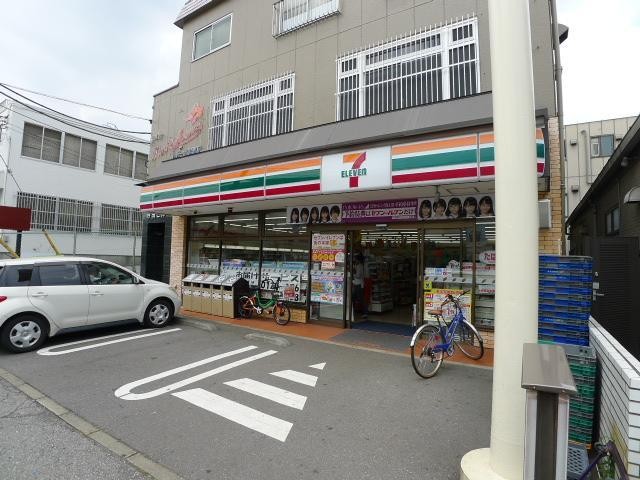 コンビニ　セブンイレブン（コンビニ）まで372m