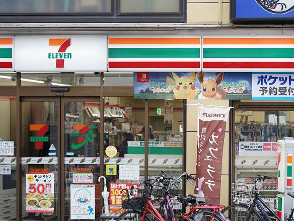 コンビニ　セブン-イレブン 品川荏原町駅前店（コンビニ）まで136m
