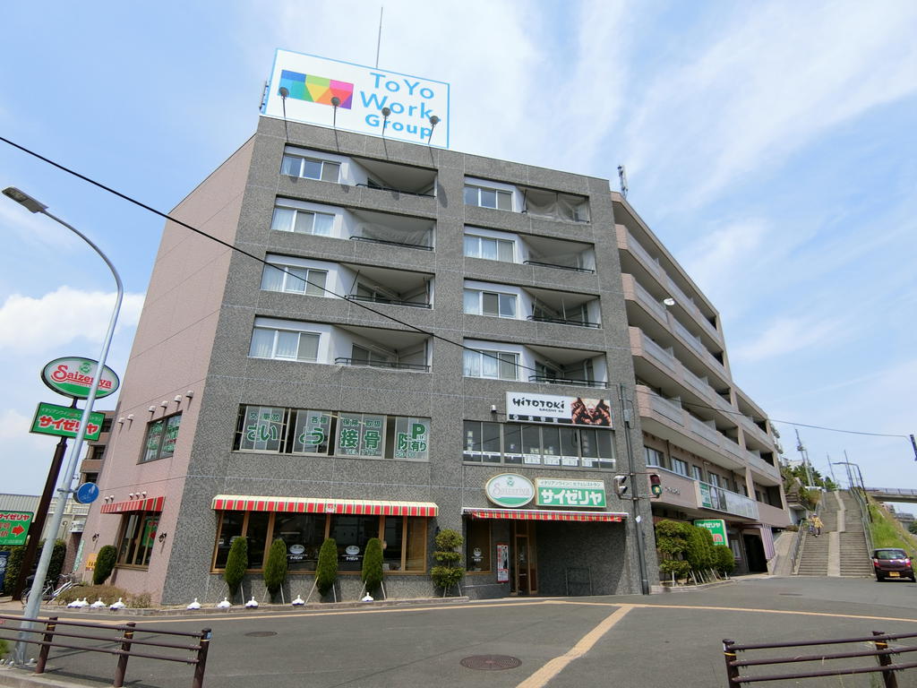 飲食店　サイゼリヤ台原店（飲食店）まで1042m