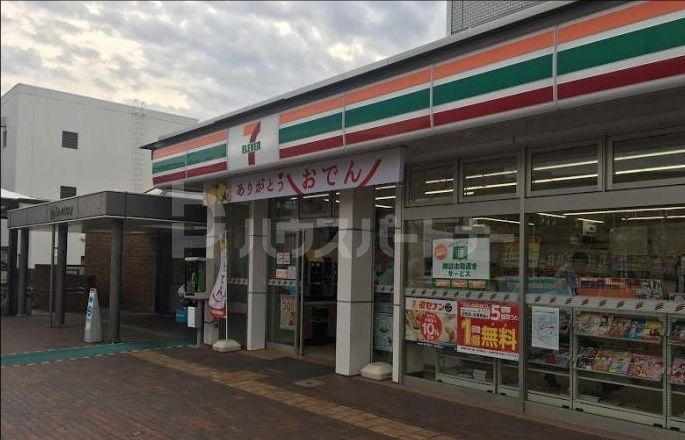 コンビニ　セブンイレブン八潮PA店（コンビニ）まで190m