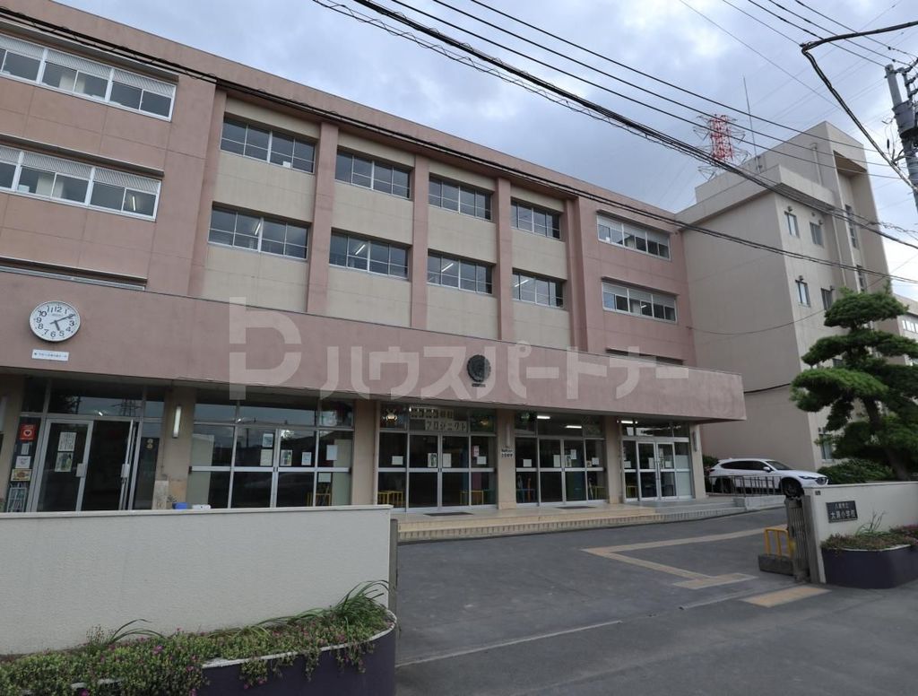 小学校　八潮市立大瀬小学校（小学校）まで870m