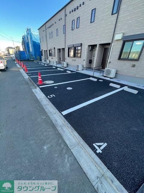 エントランス　駐車場