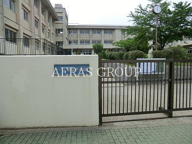 中学校　千葉市立泉谷中学校（中学校）まで962m